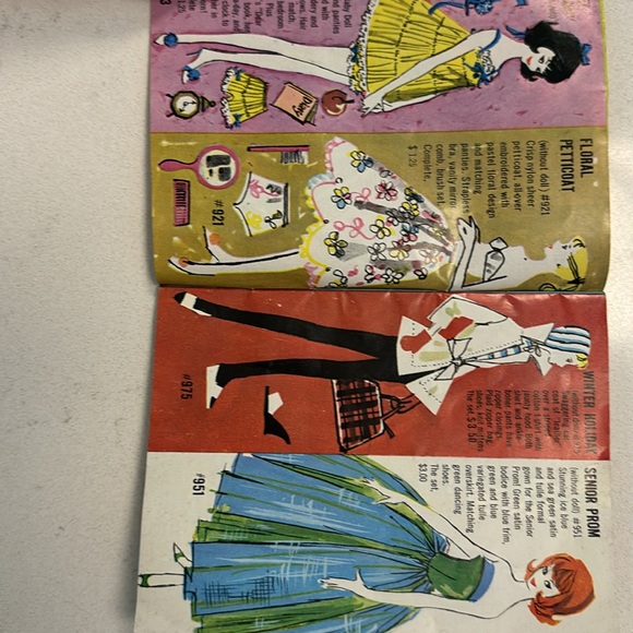 Vintage Barbie and Ken wardrobe booklet 1962 - Picture 4 of 7